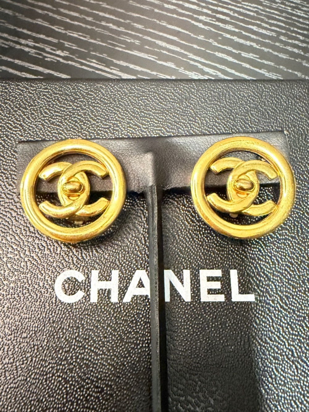 CHANEL Vintage CC Turnlock Button Earrings Gold Clip-On 97
